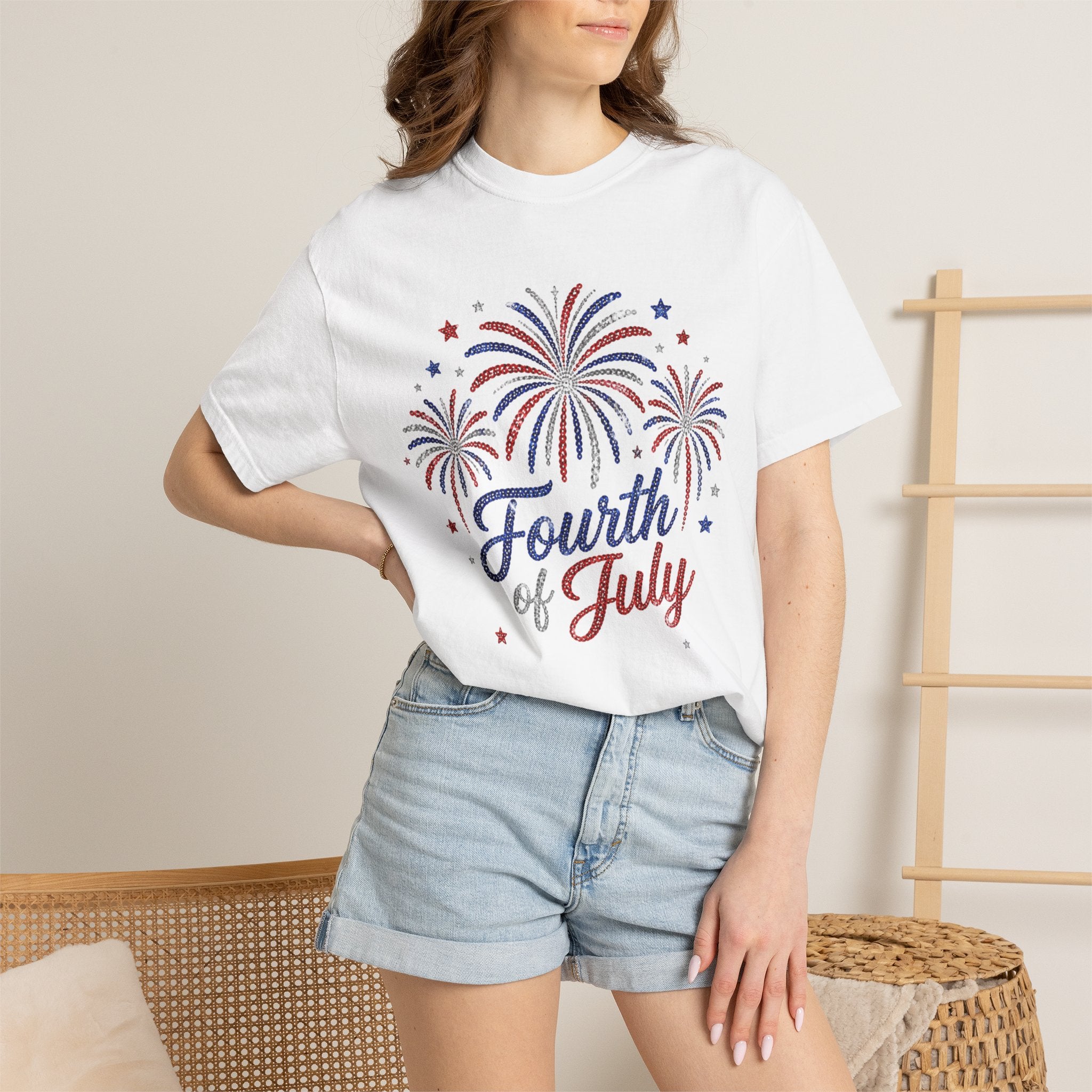 Fourth of July fireworks T-shirt | Independence Day stars and script