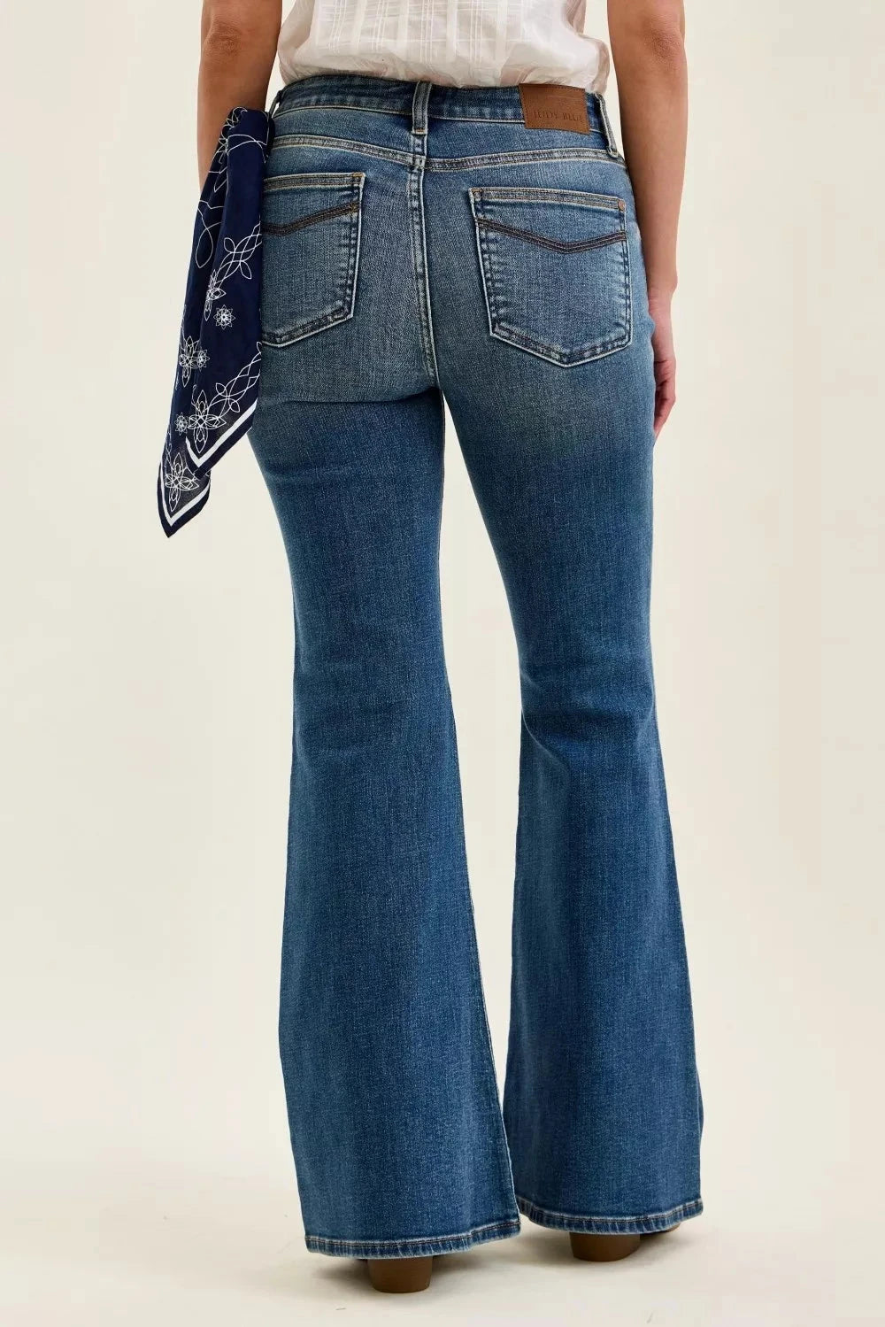 Judy Blue Mid Rise Jaqueline Flare